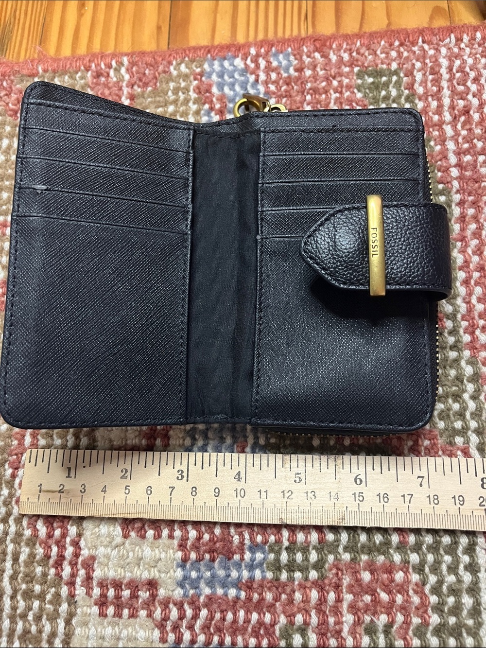Fossil Black Leather Wristlet Wallet - Picture 5 of 12